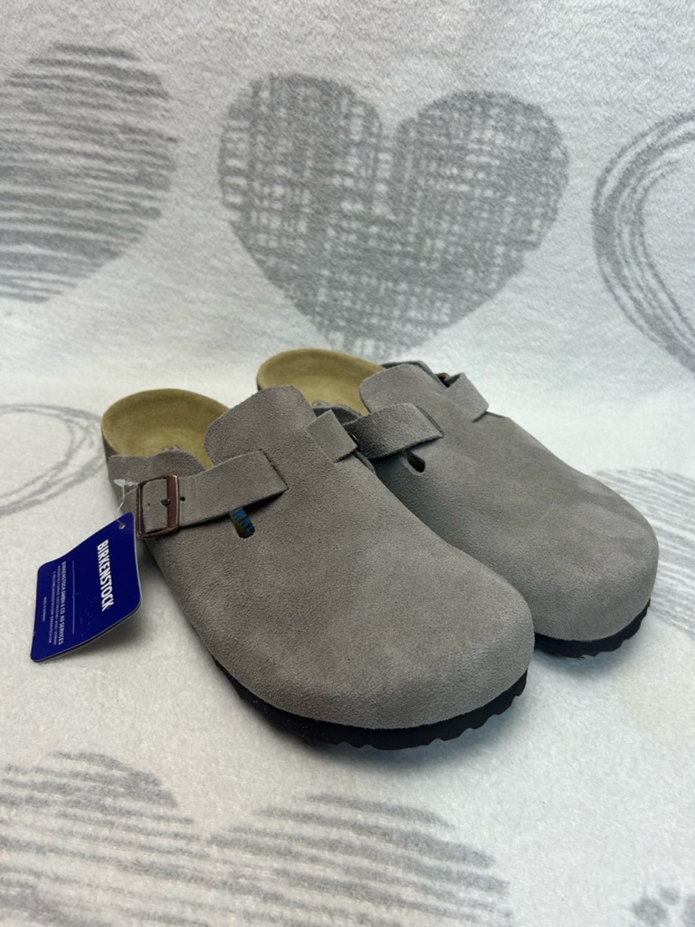 NWT grey suede soft bed clogs Sz 9 or 42 men’s